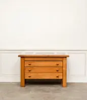Commode maison regain orme massif poignees cuir 5francs 1 172x198 - Commode Maison Regain en orme massif, années 60