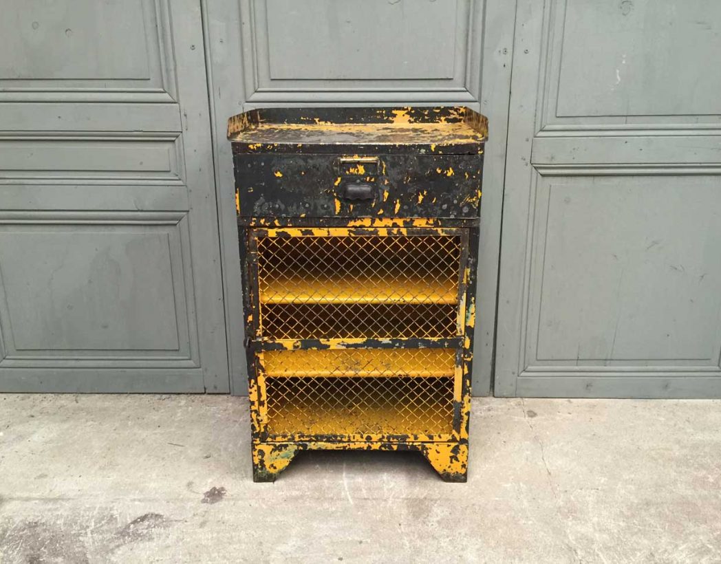 console-atelier-ancienne-rivetee-patine-jaune-industrielle-5francs-2