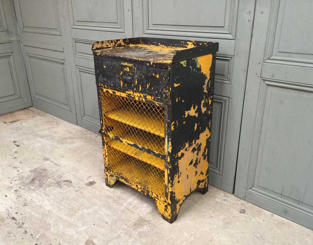 console-atelier-ancienne-rivetee-patine-jaune-industrielle-5francs-3