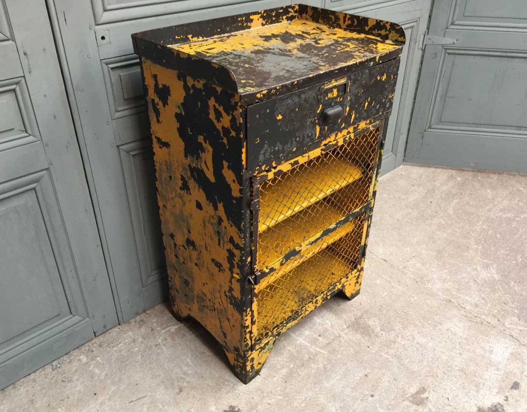 console-atelier-ancienne-rivetee-patine-jaune-industrielle-5francs-4