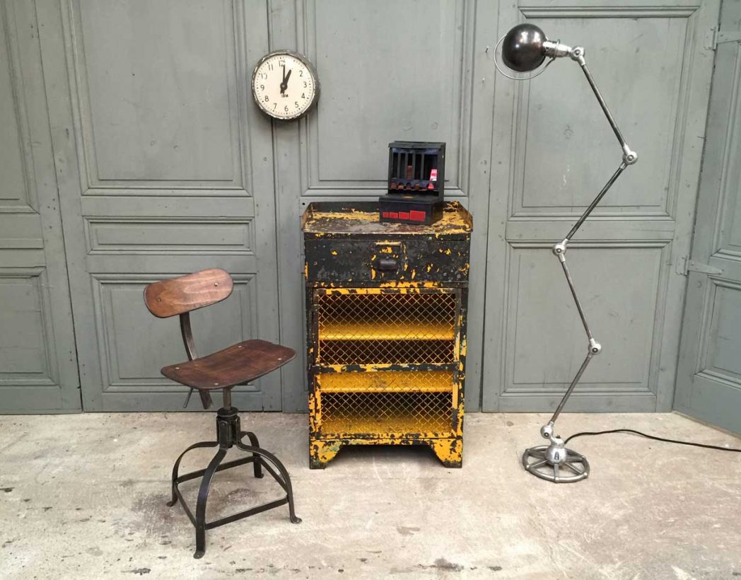 console-atelier-ancienne-rivetee-patine-jaune-industrielle-5francs-9