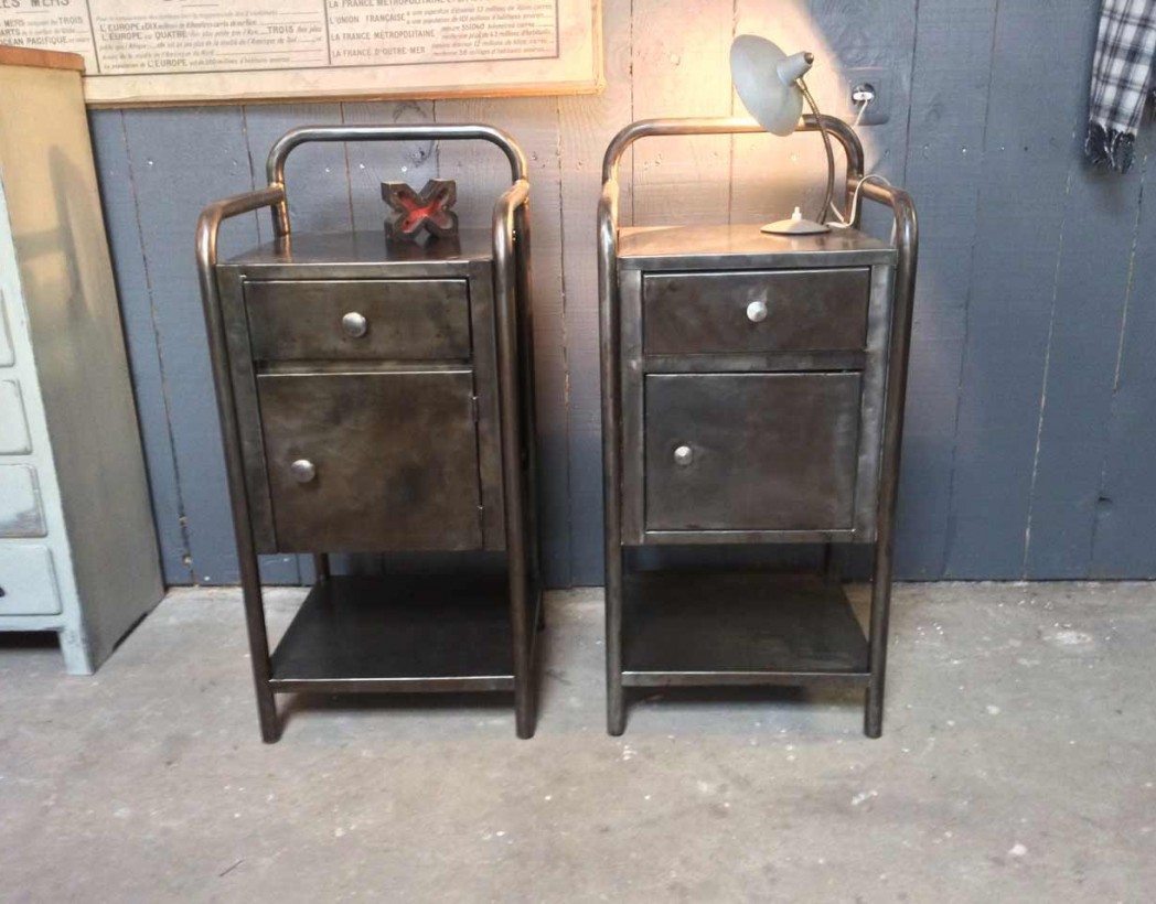 table-de-nuit-metal-5francs-2