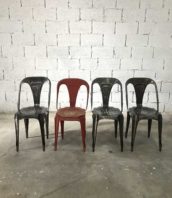 ensemble chaises multipls decapees originale design industriel 5francs 1 172x198 - Stock de chaises Multpli's originales décapées et rouge