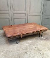 daybed-vintage-tapis-cuir-palette-sncf-5francs-1-1