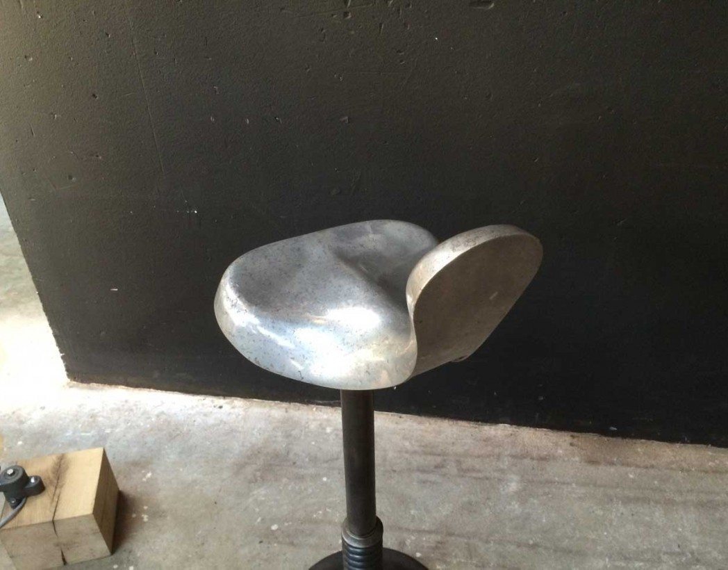 tabouret-denstiste-mobilier-industriel-5francs-7