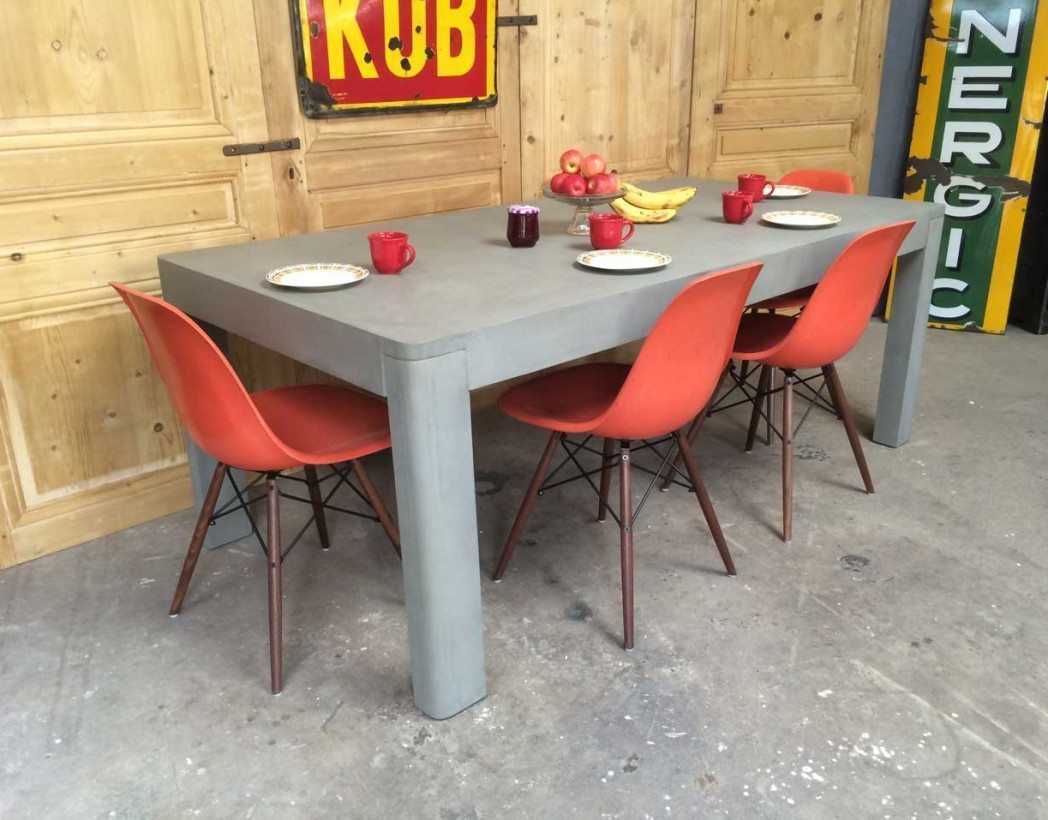 table-a-manger-beton-designer-5francs-4