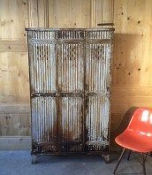 vestiaire-strafor-patine-deco-industrielle-5francs-1