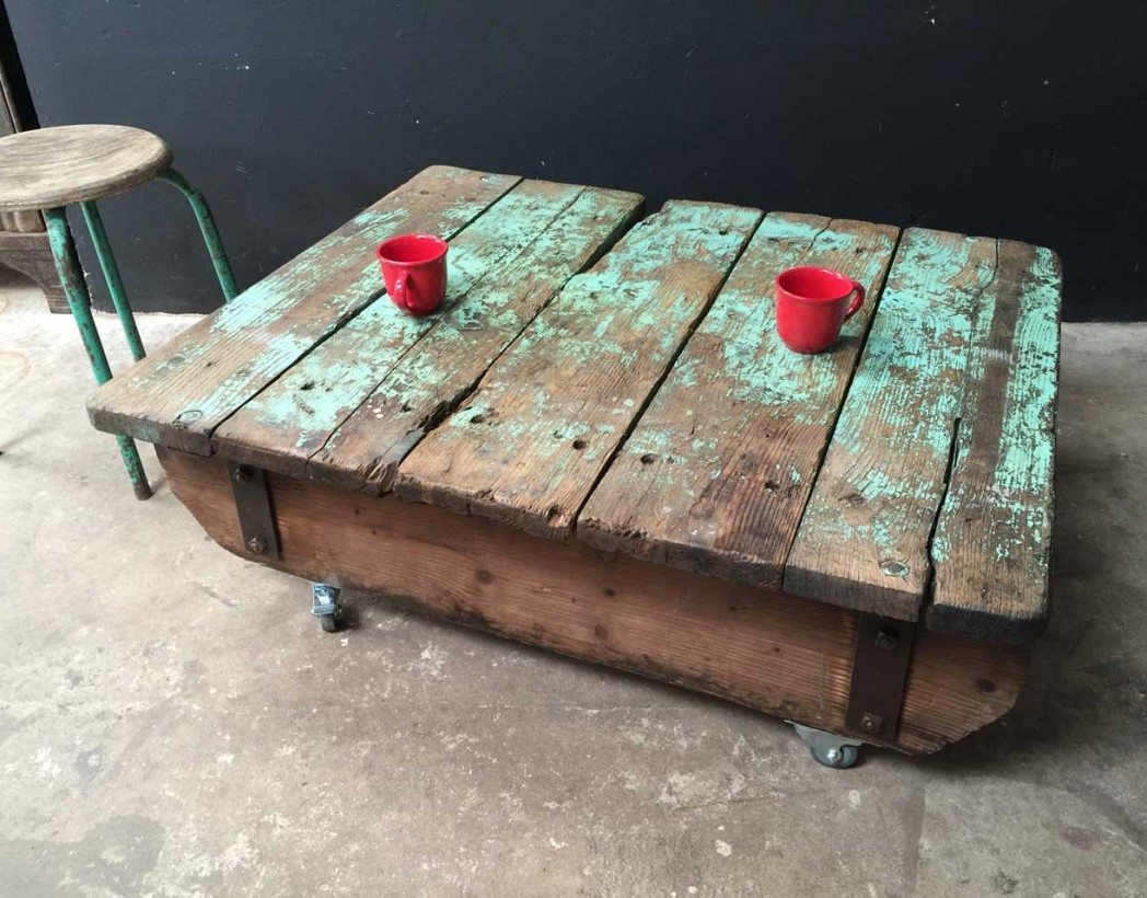 table-basse-palette-industrielle-vintage-patine-5francs-3