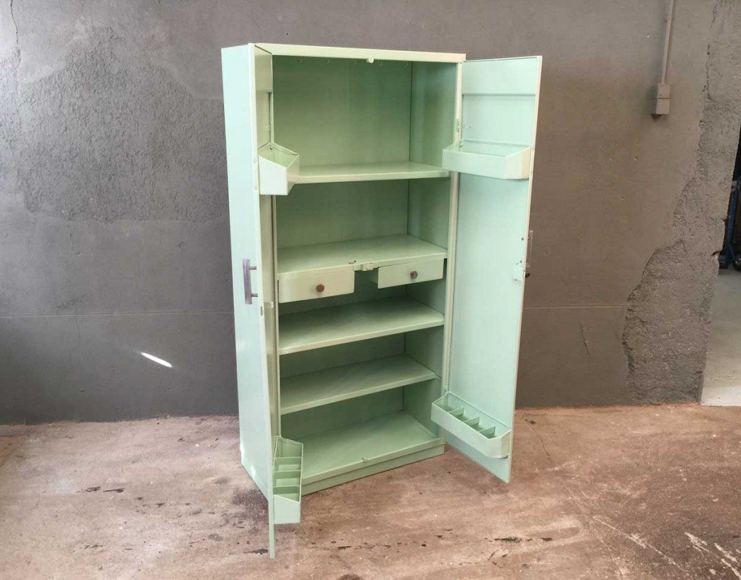 armoire-cuisine-vintage-tolix-rangement-chambre-enfant-5francs-2