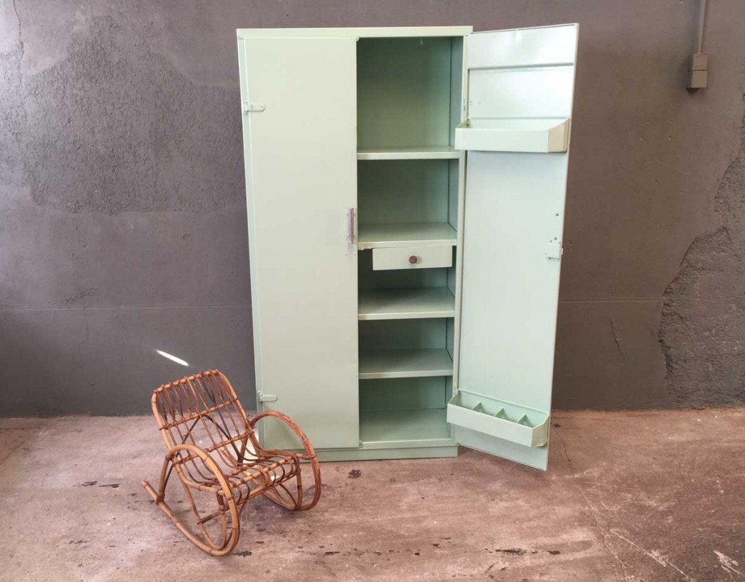 armoire-cuisine-vintage-tolix-rangement-chambre-enfant-5francs-3