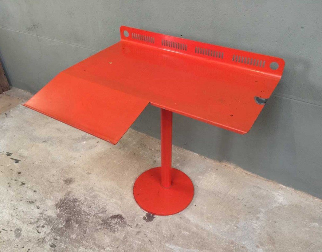 bureau-atelier-metal-rouge-design-5francs-6