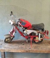 mini-moto-modele-unique-104-ancienne-5francs-2