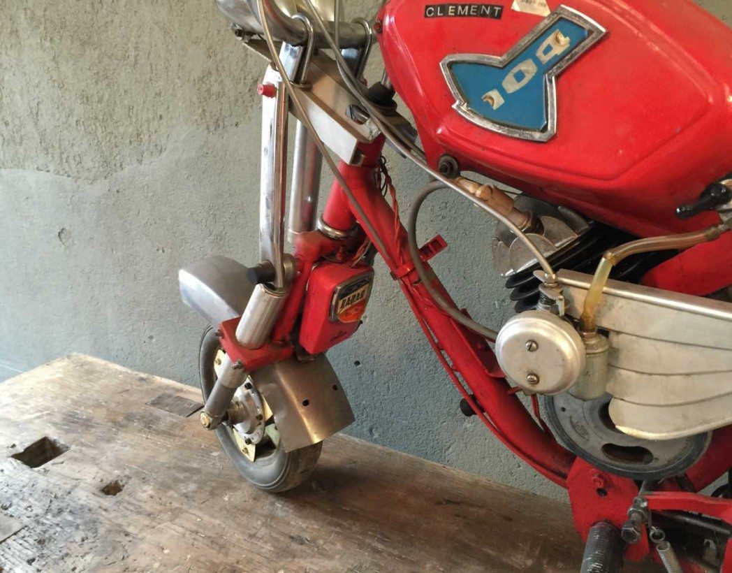 mini-moto-modele-unique-104-ancienne-5francs-6