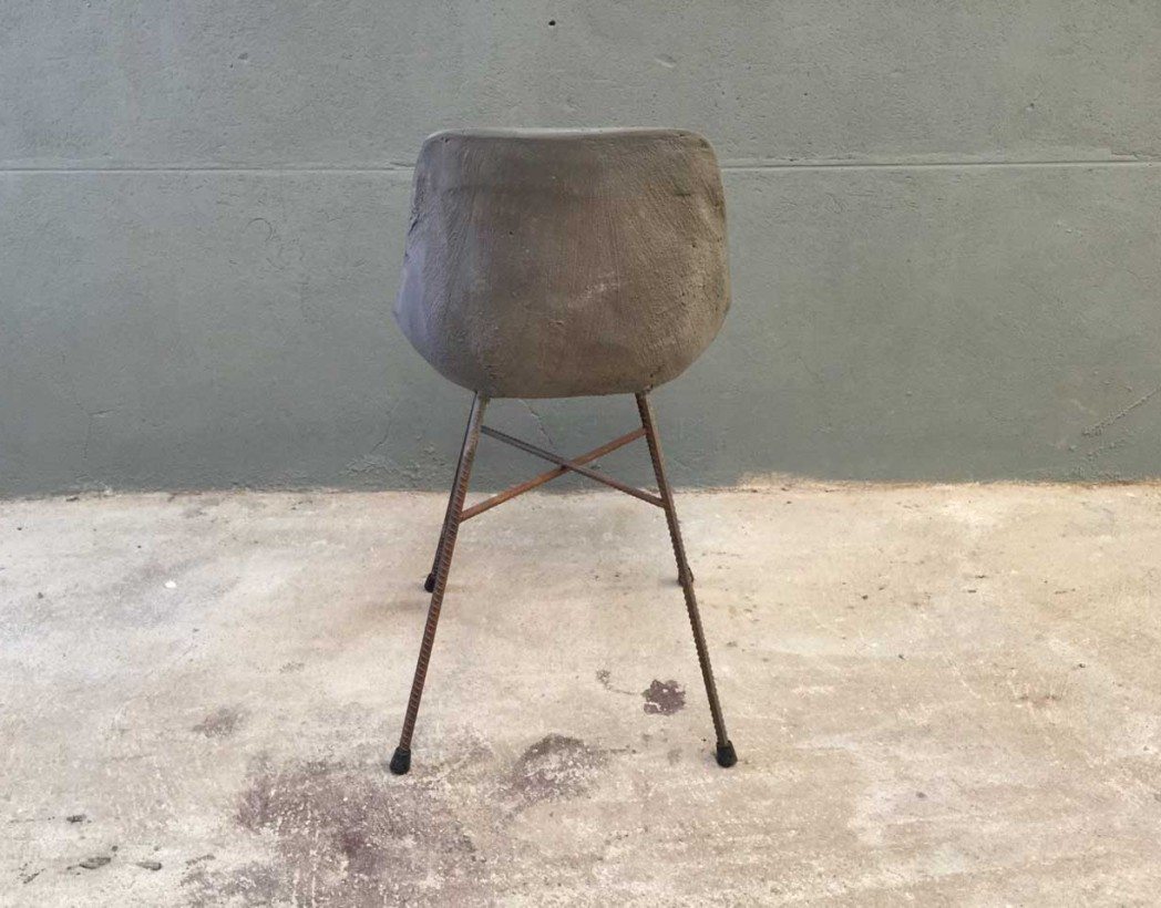 chaise-beton-industrielle-design-metal-5francs-4