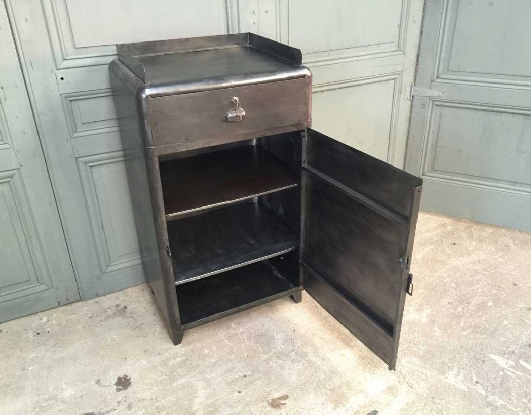 meuble-range-outil-arrondi-mobilier-industriel-metal-5francs-8