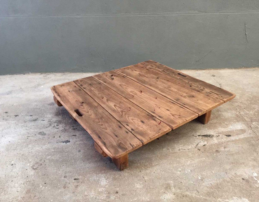 table-basse-palette-industrielle-bois-sncf-vintage-5francs-2