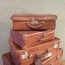 ancienne-valise-vintage-pyramide-cuir-decoration-5francs-3