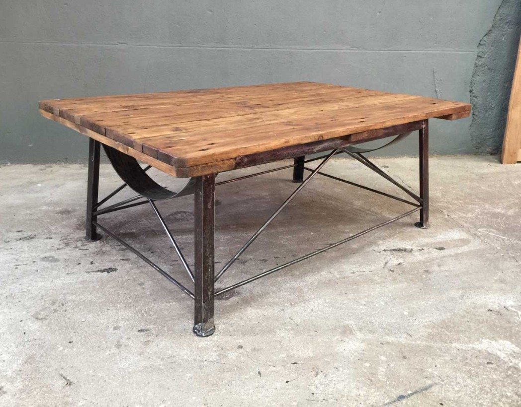 table-basse-industrielle-bois-metal-recup-5francs-3