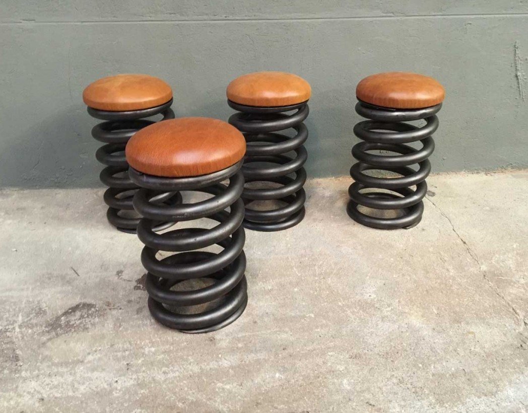 tabouret-industriel-ressort-cuir-5francs-2