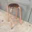 ancien-tabouret-haut-ecole-patine-5francs-5