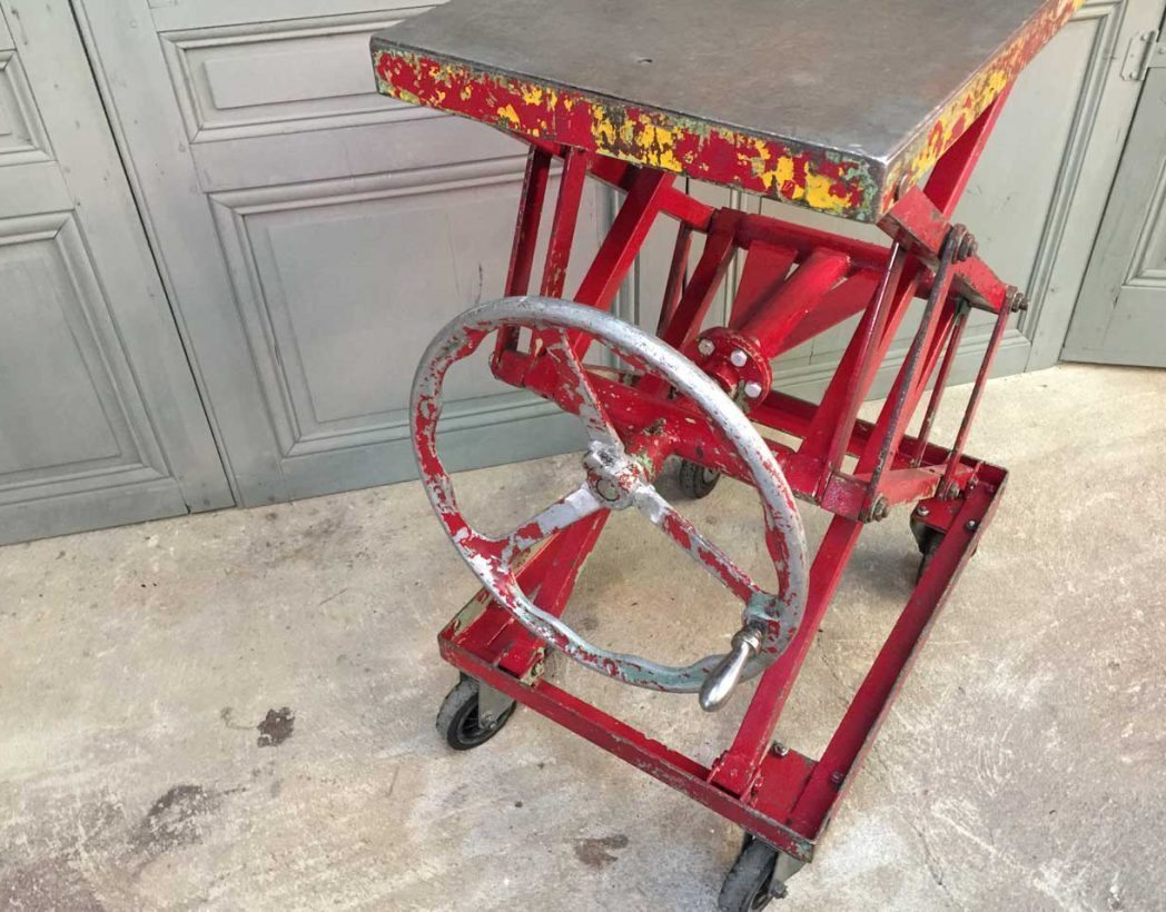 ancienne-table-elevatrice-garage-mobilier-industriel-5francs-3