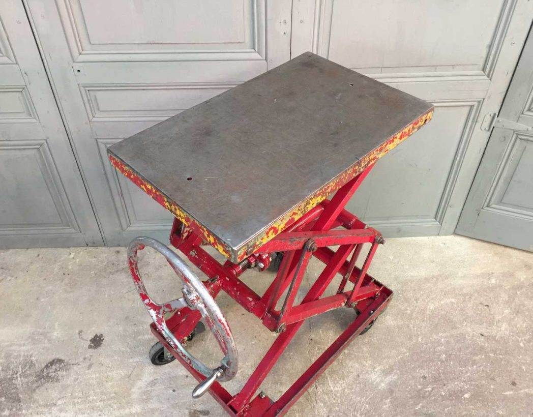 ancienne-table-elevatrice-garage-mobilier-industriel-5francs-4