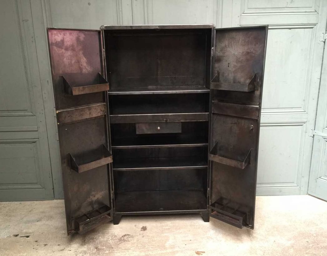 armoire-cuisne-metal-industrielle-tolix-5francs-5-1