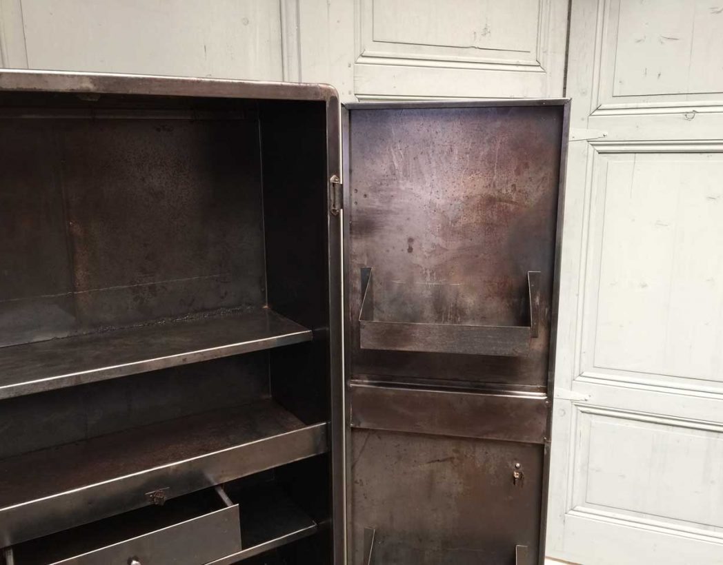 armoire-cuisne-metal-industrielle-tolix-5francs-7