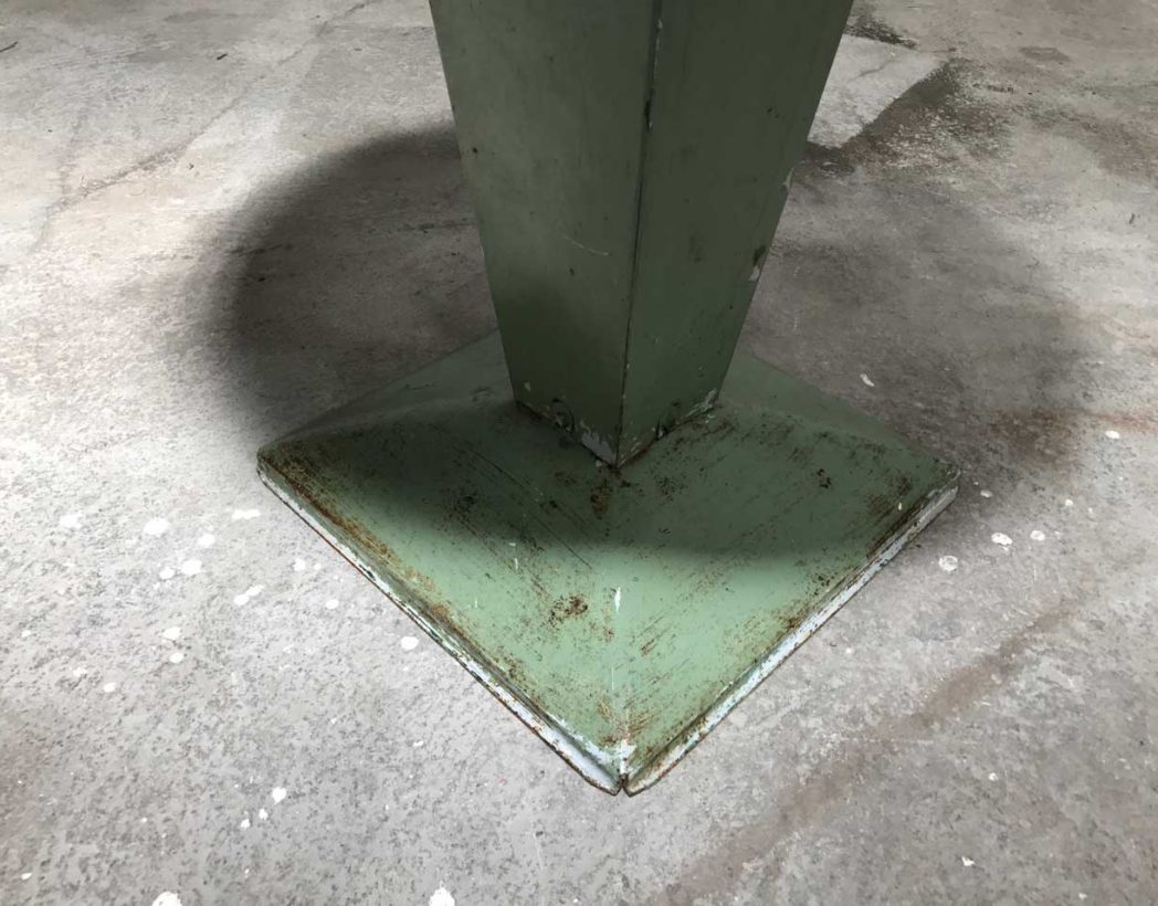 table-tolix-kub-vert-eau-ronde-metal-xavier-pauchard-5francs-4