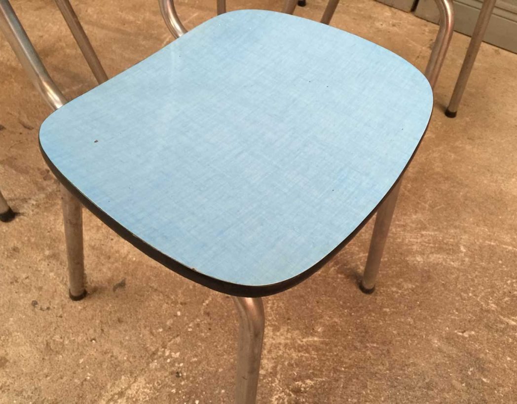 ensemble-chaise-formica-bleues-annee-vintage60-5francs-7
