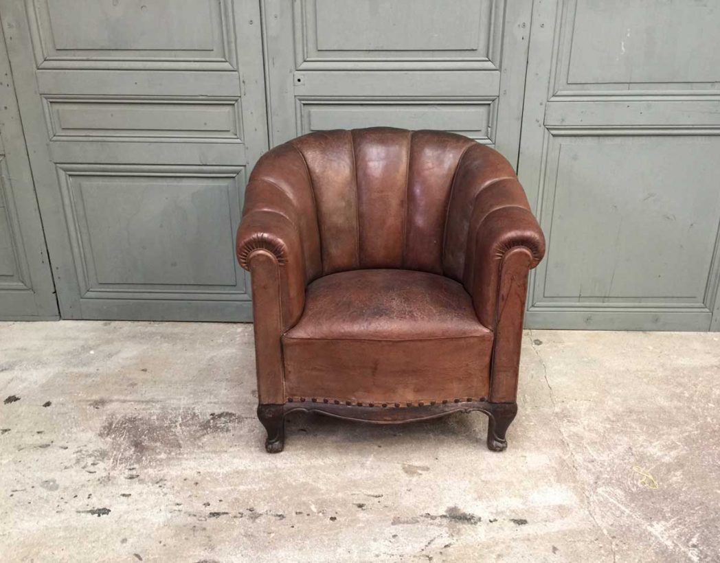 fauteuil-club-cuir-annee-30-pattes-de-lion-5francs-2