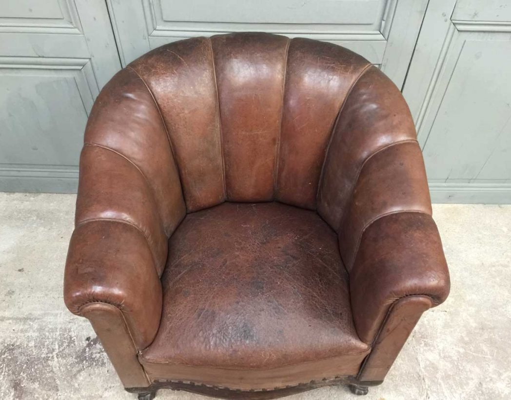 fauteuil-club-cuir-annee-30-pattes-de-lion-5francs-3