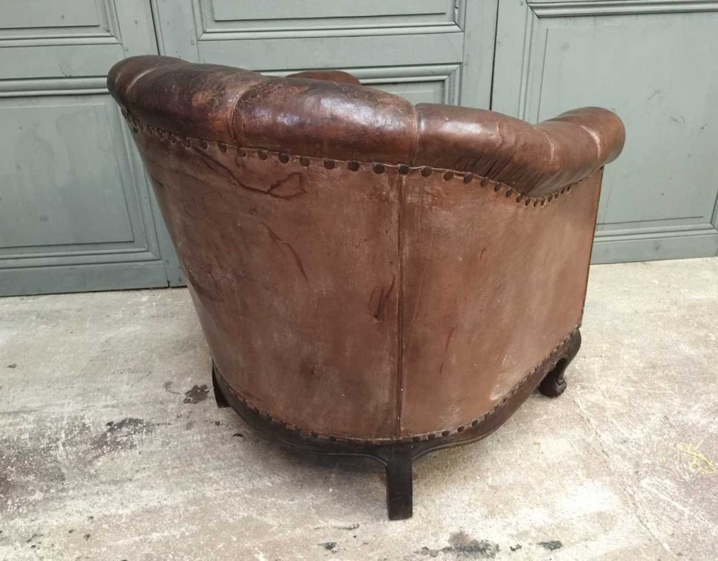 fauteuil-club-cuir-annee-30-pattes-de-lion-5francs-6