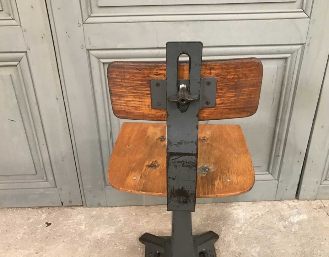 ancienne-chaise-singer-pied-eiffel-mobilier-industriel-5francs-5