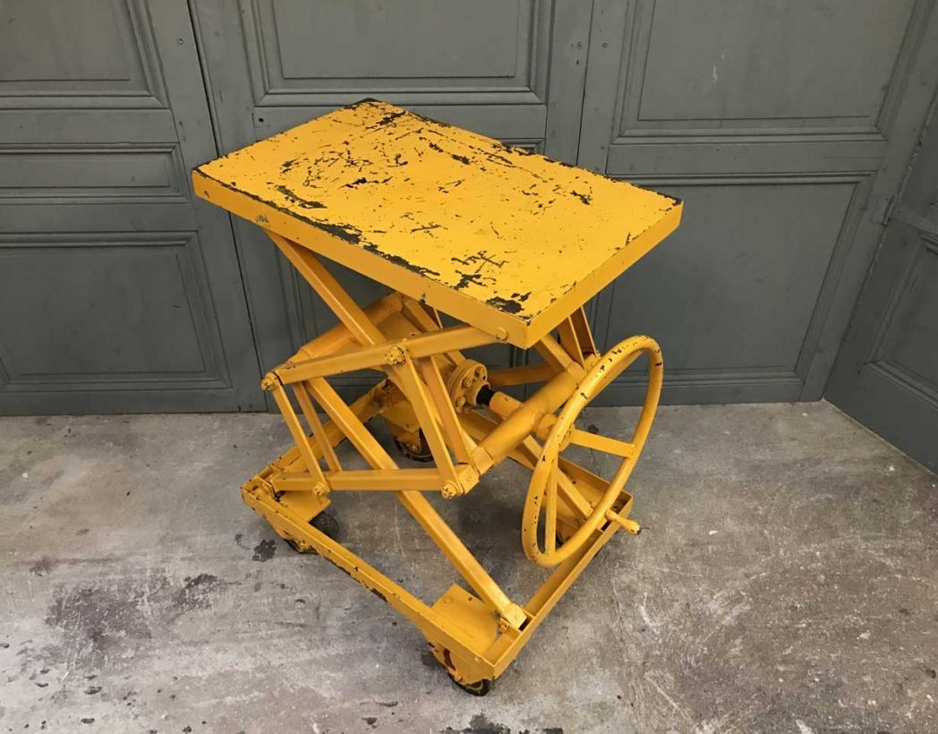 ancienne-table-elevatrice-garage-mobilier-industriel-5francs-3