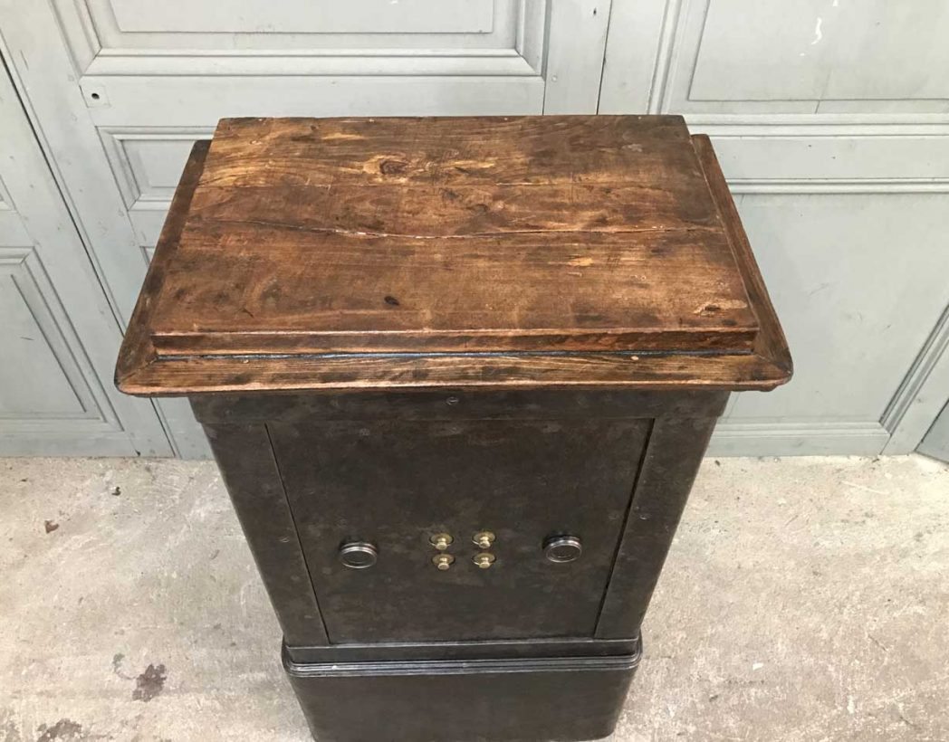 ancien-coffre-fort-19eme-bauch-mobilier-industriel-5francs-5