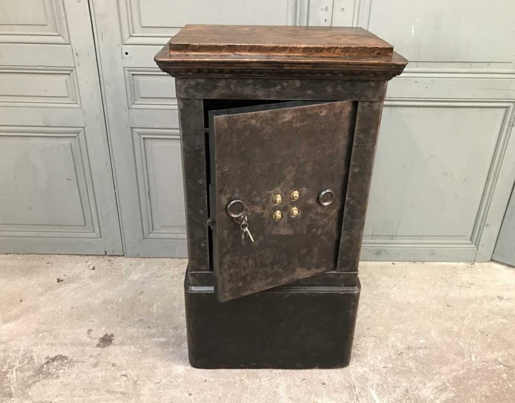 ancien-coffre-fort-19eme-bauch-mobilier-industriel-5francs-8