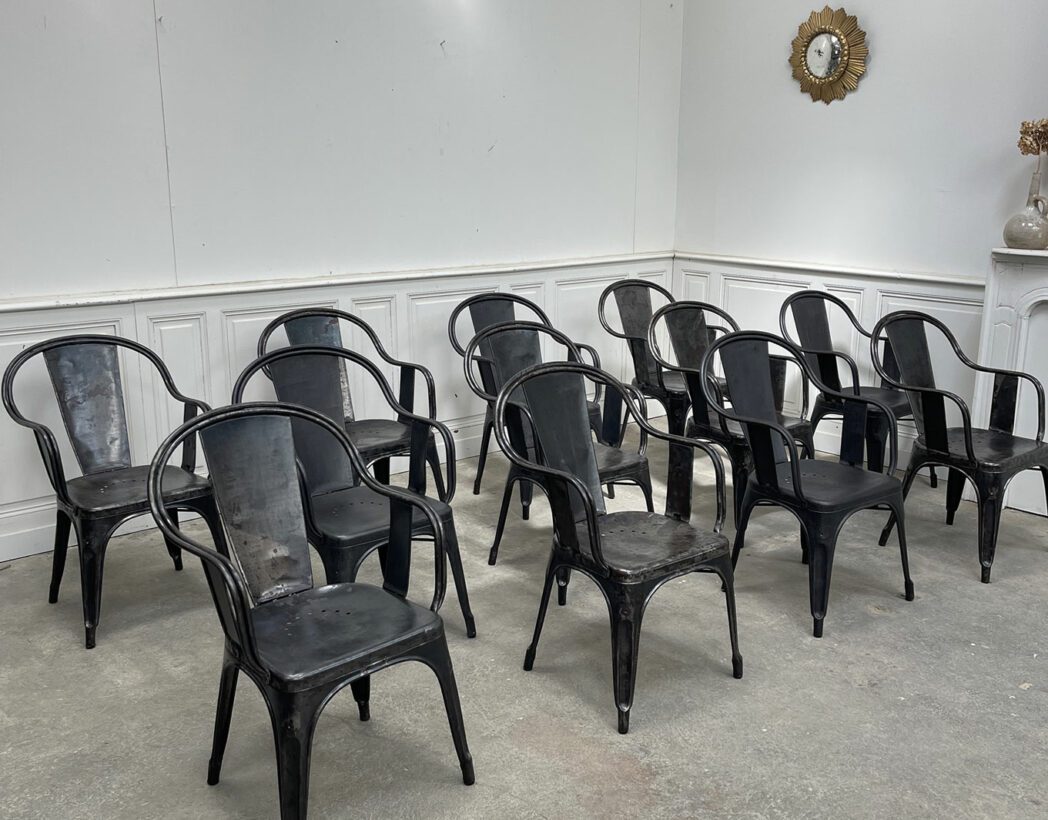 Inoxydable Tolix - Brigitte Duriéux Inoxydable Tolix by Durieux