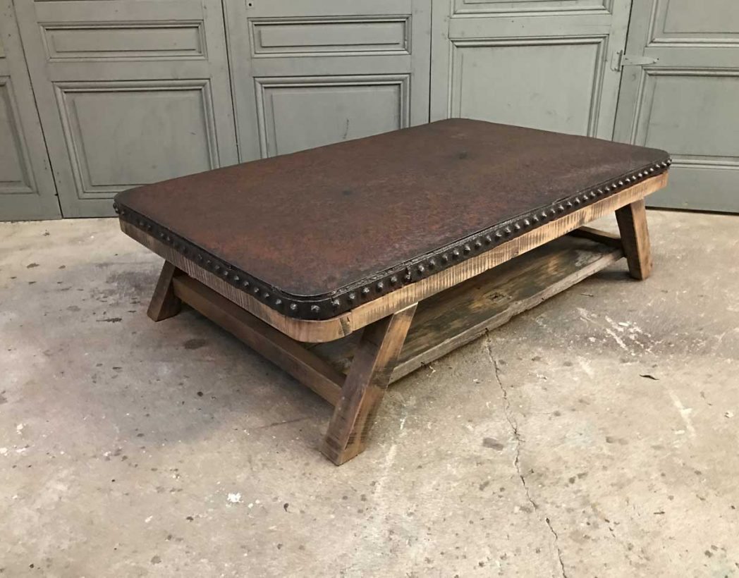 table-basse-cuve-rivetee-mobiler-industrie-5francs-2