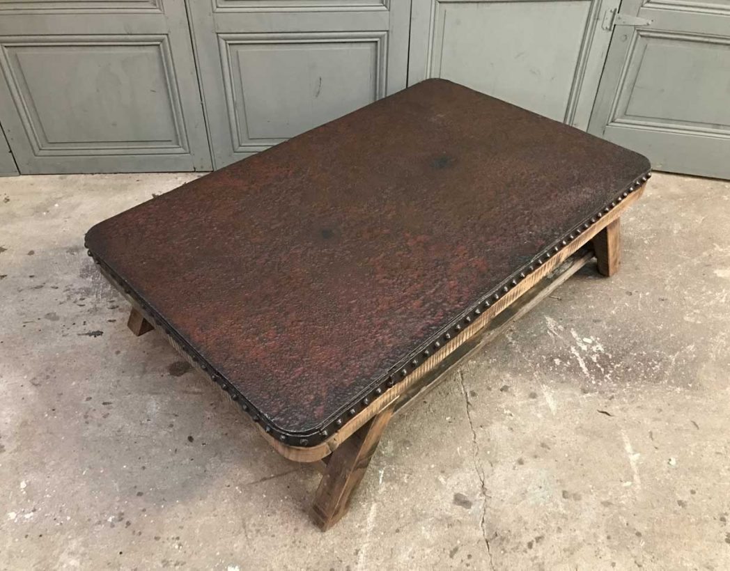 table-basse-cuve-rivetee-mobiler-industrie-5francs-3