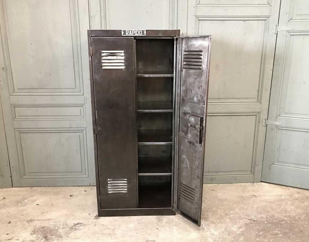 vestiaire-atelier-metal-decape-mobilier-industriel-5francs-2