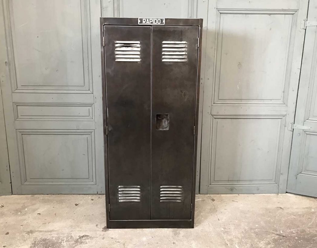 vestiaire-atelier-metal-decape-mobilier-industriel-5francs-3