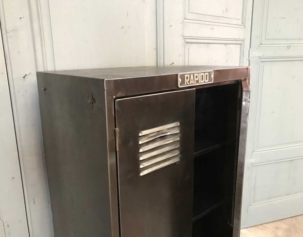 vestiaire-atelier-metal-decape-mobilier-industriel-5francs-8