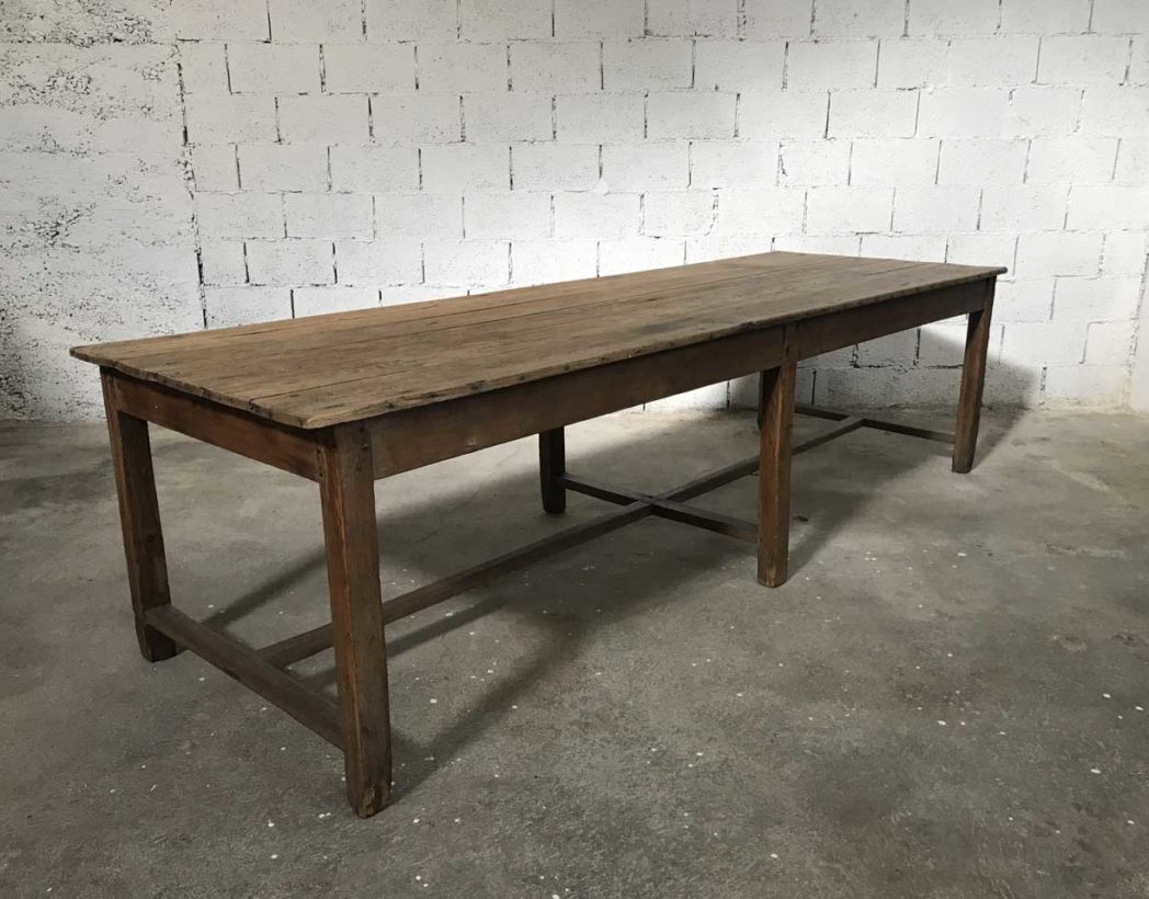 Ancienne grande table d'atelier en chêne 6 pieds