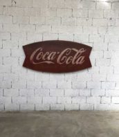 ancienne publicite cocacola fishtail metal usa 5francs 1 172x198 - Ancienne plaque publicitaire Coca Cola Fish Tail 1963