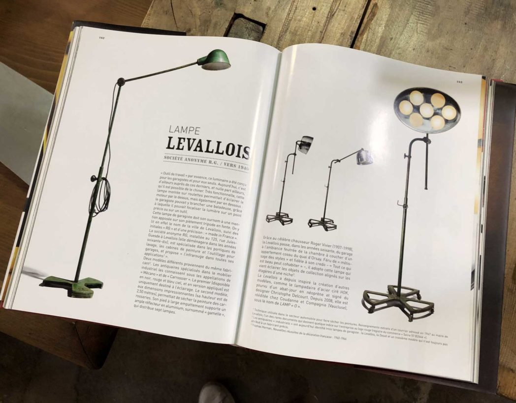 Lampe atelier R.g Levallois modele garagiste