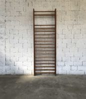 espalier bois vintage salle sport ancien 5francs 1 172x198 - Espalier en bois vintage ancienne salle de sport