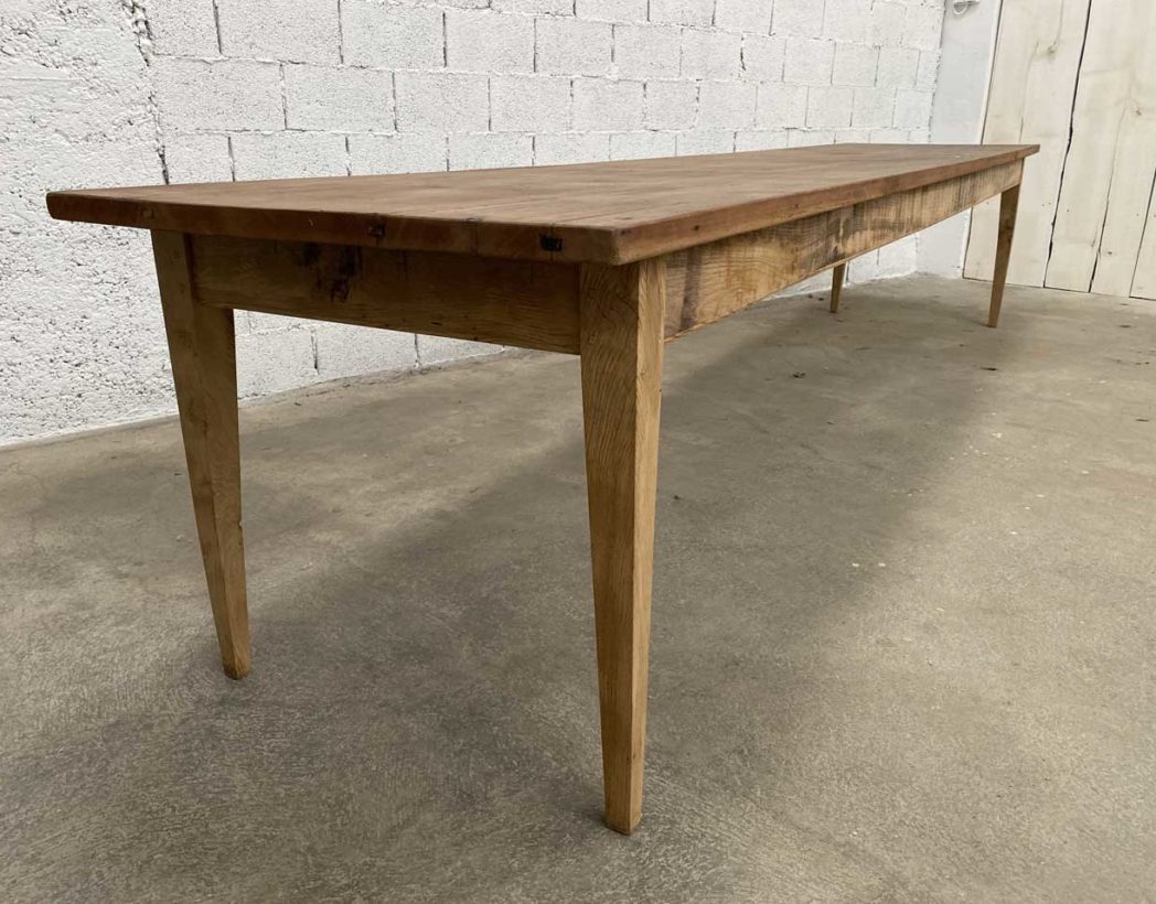 Immense table de ferme bois massif 399 cm pieds fuseaux