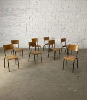 lot 40 chaises decole marrones structure tubulaire hauteur assis 45cm 5francs 1 172x198 - Lot 40 chaises d'école marrons hauteur d'assis 45cm