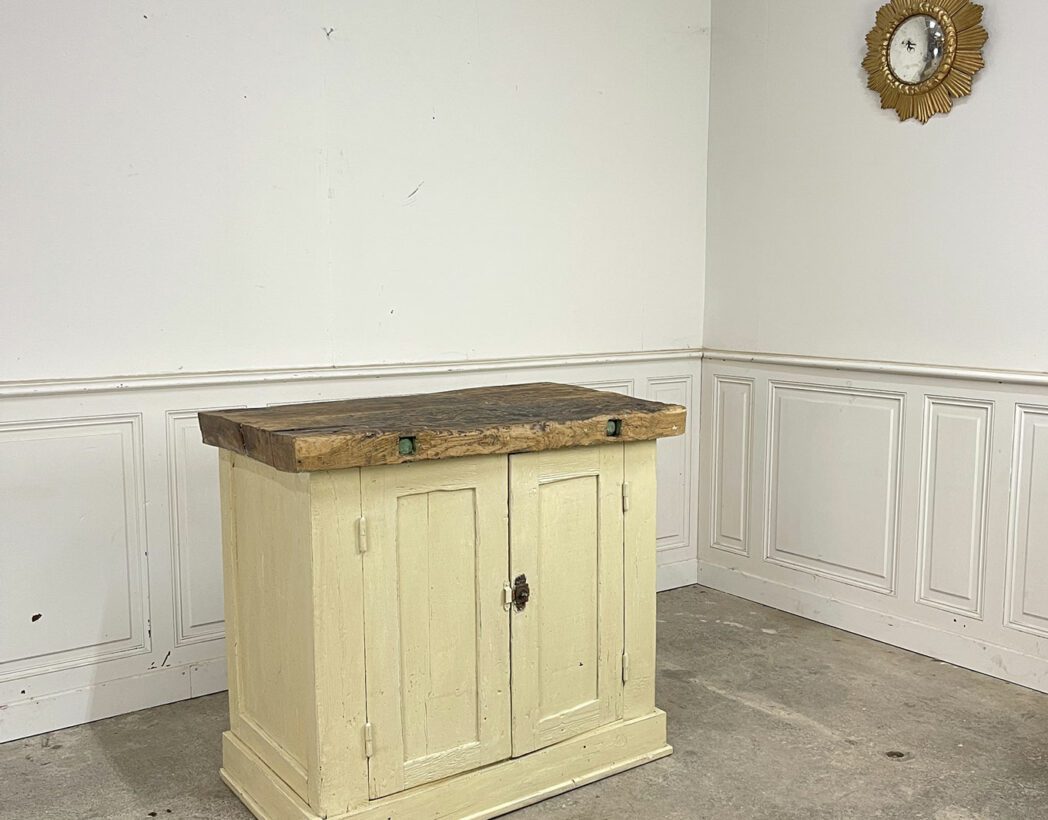ANCIEN CASIER À 100 bouteilles murale en fer EUR 35,00 - FR